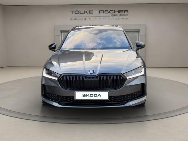 Skoda Superb SOFORT VERFÜGBAR! Combi Sportline Navi DCC Pano AHK eSitz