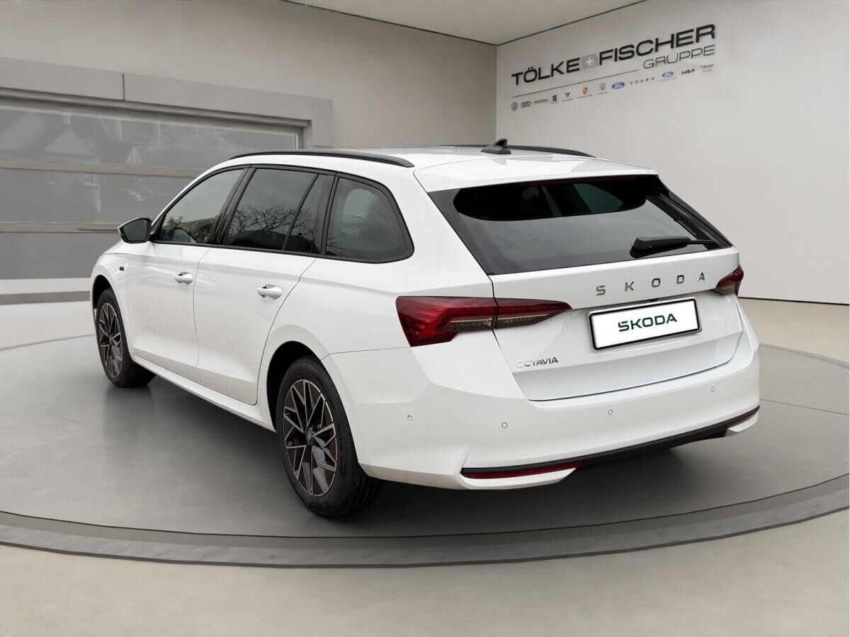 Skoda Octavia SOFORT VERFÜGBAR! Combi DSG ACC AHK AUTO Navi Matrix