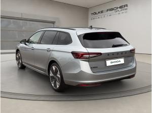 Skoda Superb SOFORT VERFÜGBAR! Combi Sportline Navi DCC ACC AHK eSitz