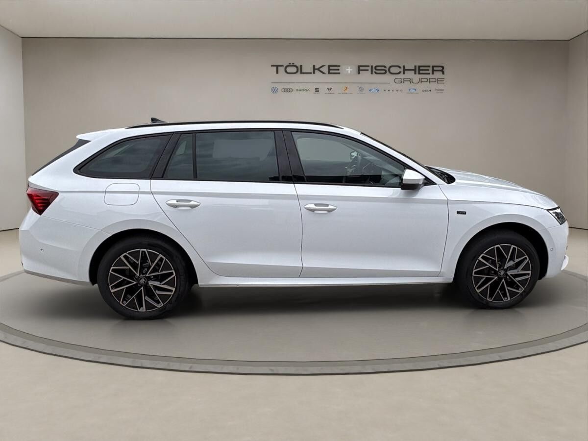 Skoda Octavia SOFORT VERFÜGBAR! Combi DSG ACC AHK AUTO Navi Matrix