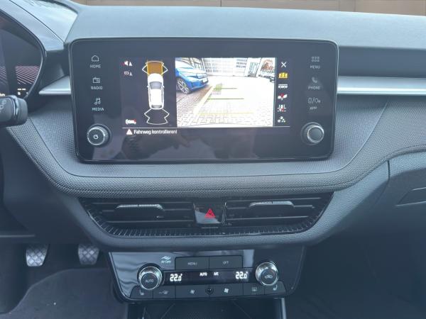 Skoda Fabia SOFORT VERFÜGBAR! 1.0 TSI Tour Kamera Navi DynLicht KeyLess