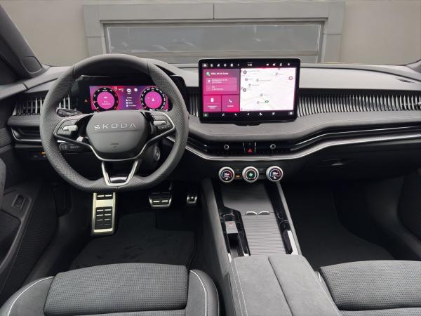 Skoda Superb SOFORT VERFÜGBAR! Combi Sportline Navi DCC ACC AHK eSitz