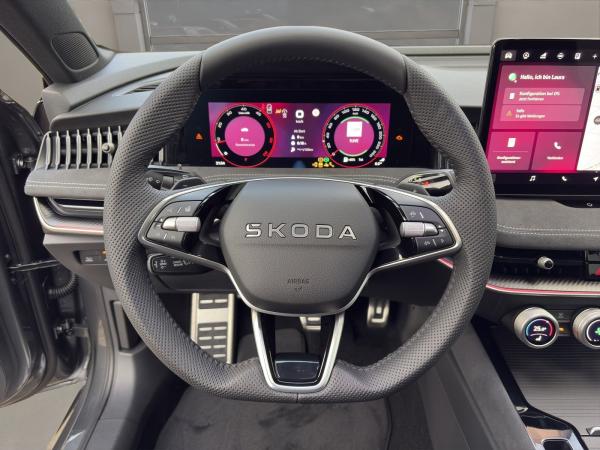 Skoda Superb SOFORT VERFÜGBAR! Combi Sportline Navi DCC Pano AHK eSitz