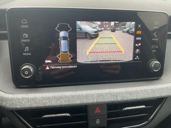 Skoda Kamiq SOFORT VERFÜGBAR! 1.0 TSI DSG ACC AHK AUTO Virtual eHeck
