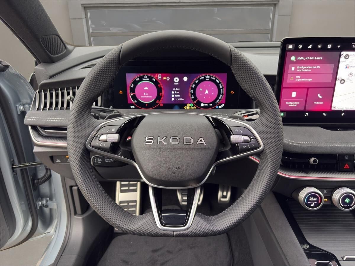 Skoda Superb SOFORT VERFÜGBAR! Combi Sportline Navi DCC ACC AHK eSitz