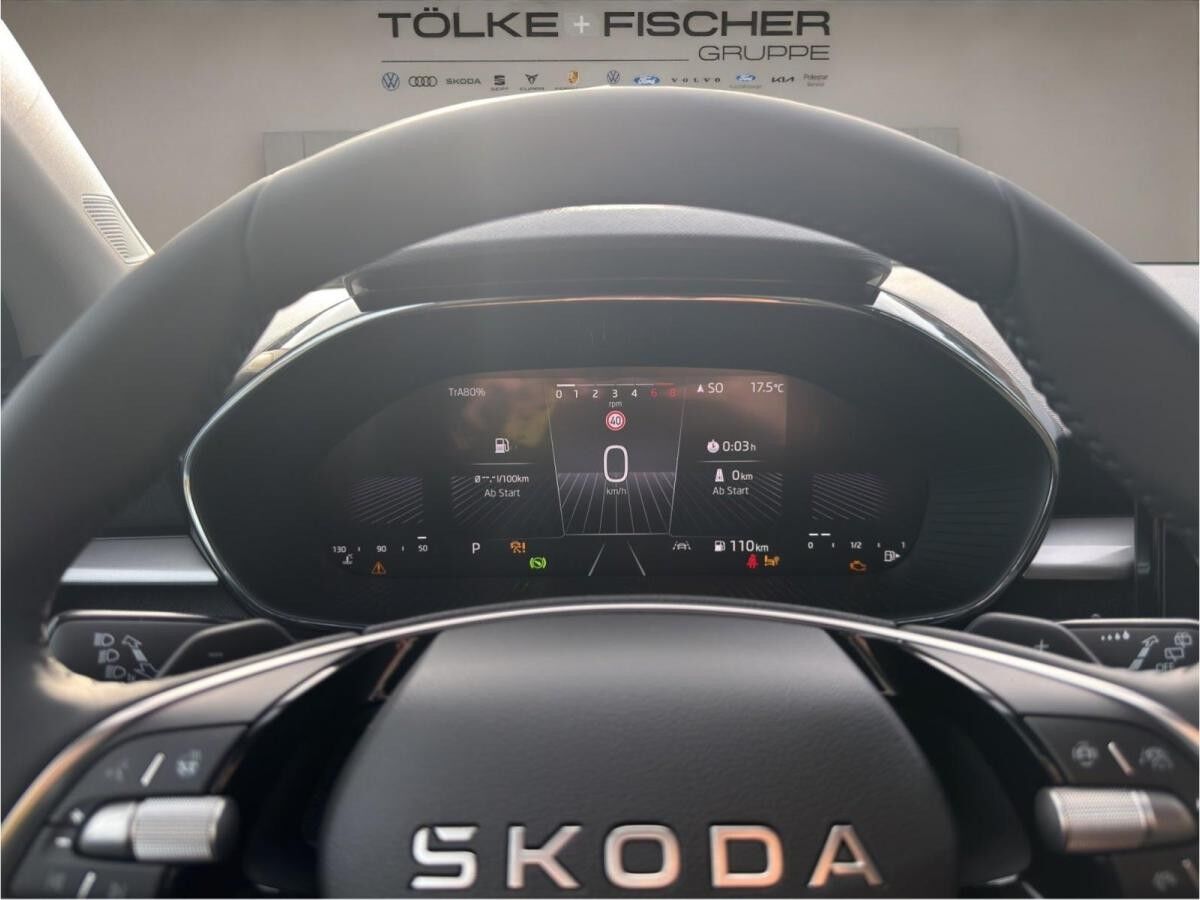 Skoda Fabia SOFORT VERFÜGBAR! 1.0 TSI Tour ACC AUTO Kamera Navi DynLicht