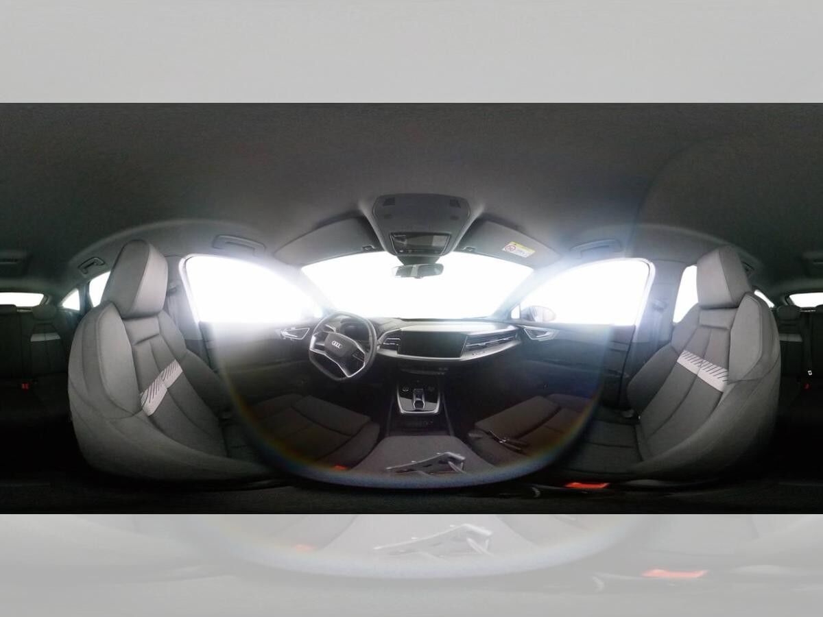 Audi Q4 e-tron Sportback 35, AHK, Optikpaket Schwarz, Matrix, 8 fach bereift