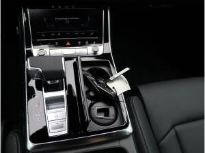 Audi Q8 S-Line 55 TFSI quattro S-tronic / Pano, 360°K