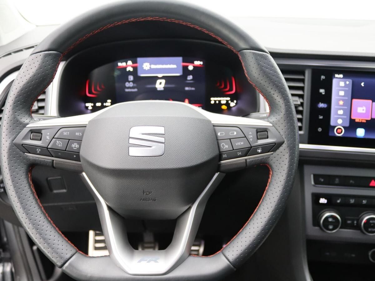 Seat Ateca FR 1.5 TSI / Navi, FullLink, ParkAssi, LED
