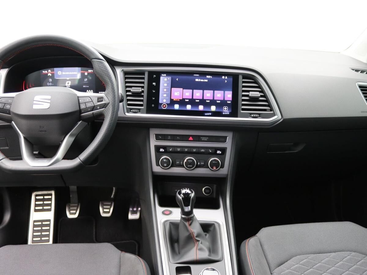 Seat Ateca FR 1.5 TSI / Navi, FullLink, ParkAssi, LED