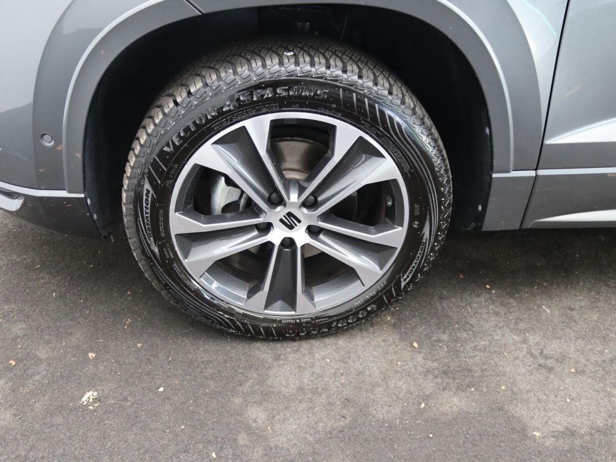 Seat Ateca FR 1.5 TSI / Navi, FullLink, ParkAssi, LED