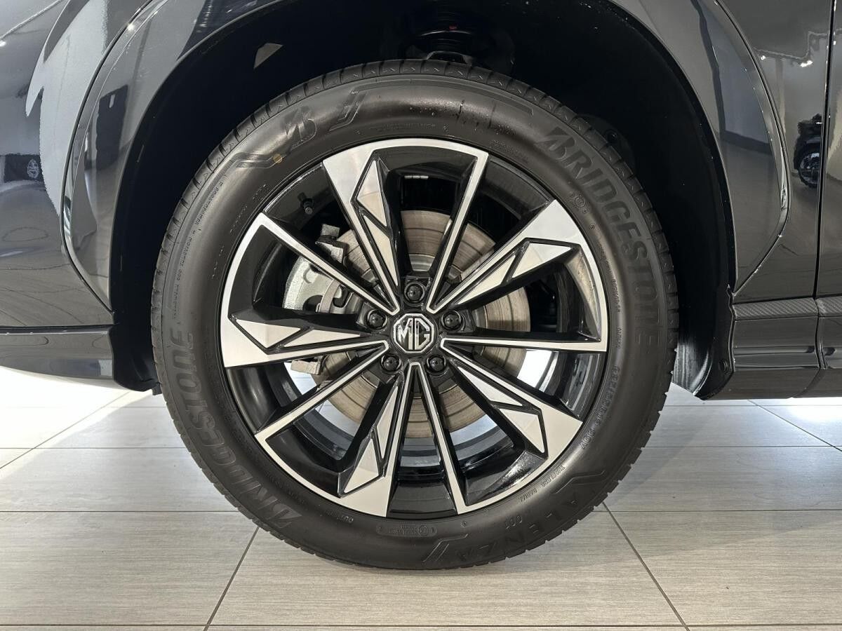 MG HS Hybrid + Luxury 360°/NAVI/ACC/LEDER