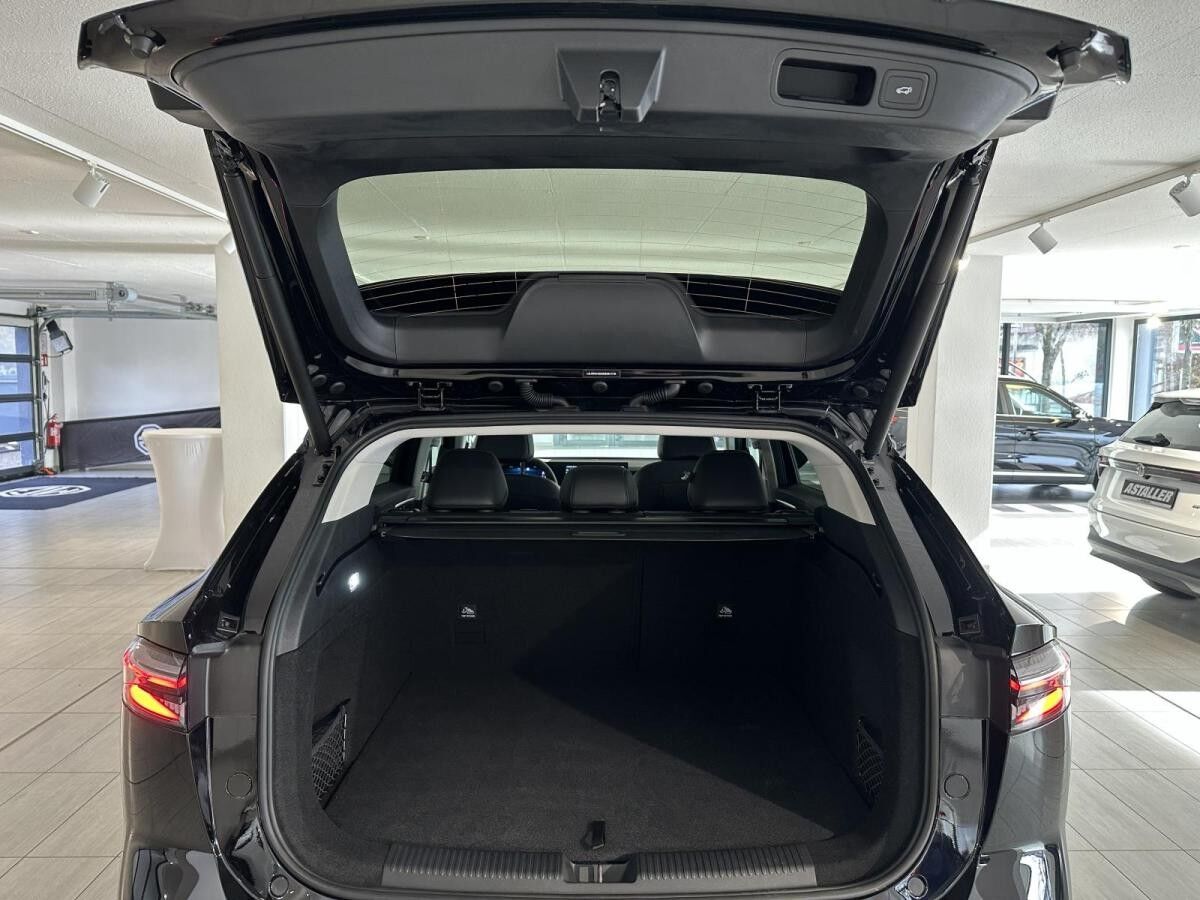 MG HS Hybrid + Luxury 360°/NAVI/ACC/LEDER