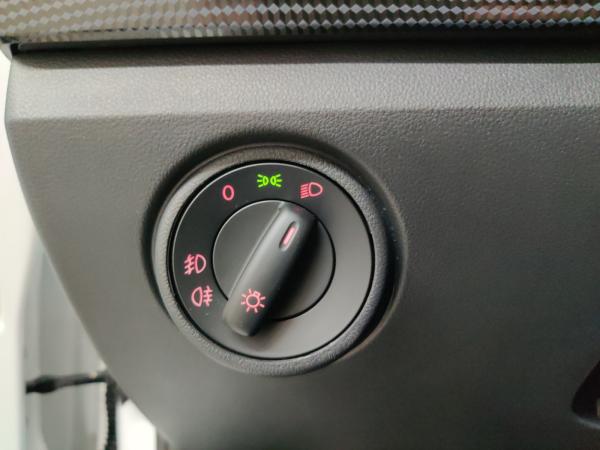 Volkswagen up! 1.0 Navi/Sitzhzg/Climatronic/4Türen