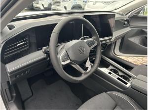 Volkswagen Passat Business 2.0 l TDI DSG CarPlay Matrix ACC AHK Winterräder IQ.Light