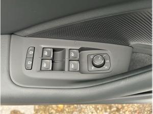 Volkswagen Passat Business 2.0 l TDI DSG CarPlay Matrix ACC AHK Winterräder IQ.Light