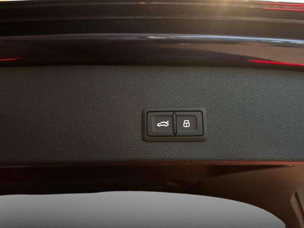 Audi Q2 35 TFSI S tr. *S LINE*MATRIX*NAVI*SOUNDSYSTEM