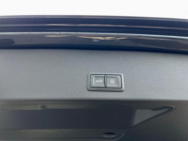 Audi Q2 35 TFSI S tronic *S LINE Competition*MATRIX*