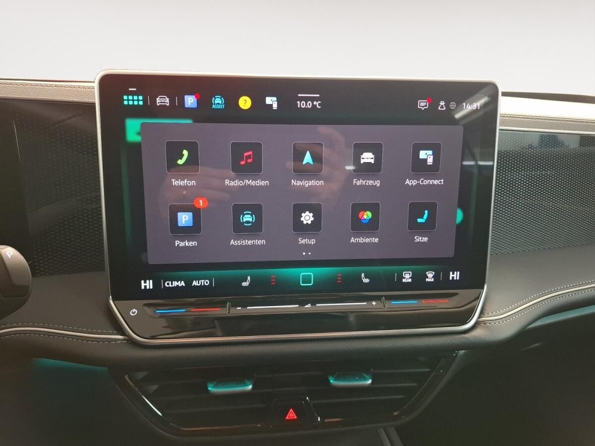 Volkswagen Passat Variant 2.0 TDI Business AHK 360° ACC