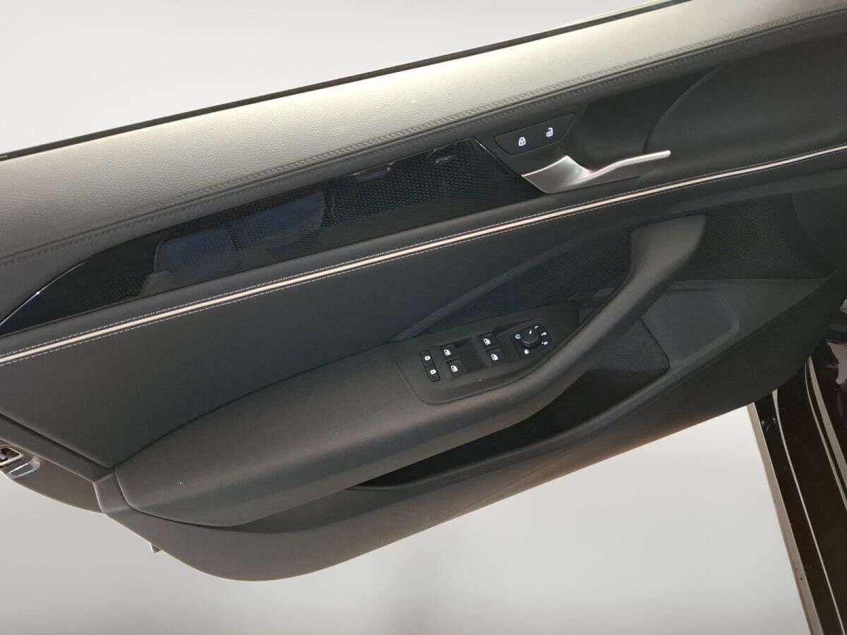 Volkswagen Passat Variant 2.0 TDI Business AHK 360° ACC