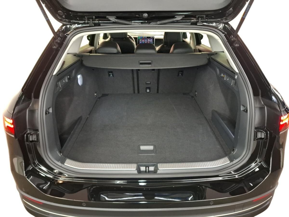 Volkswagen Passat Variant 2.0 TDI Business AHK 360° ACC