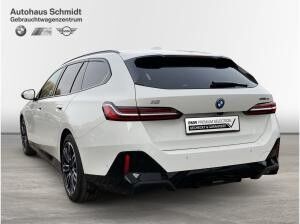 BMW i5 eDrive40 Touring 504? netto/mtl.*M Sportpaket*H&K*Pano*Head-Up*Memory*DriveAssistProf*ParkAssistPlus