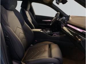 BMW i5 xDrive40 Limousine M Sportpaket DAB LED AHK