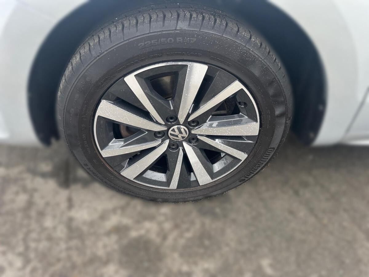 Volkswagen Sharan 1.4 TSI DSG *LED *ACC *STHZG *DYNAUDIO *NAVI *DCC * Volkswagen Sharan 1.4 TSI DSG *LED *ACC *STHZG *DYNAUDIO *NAVI *DCC *