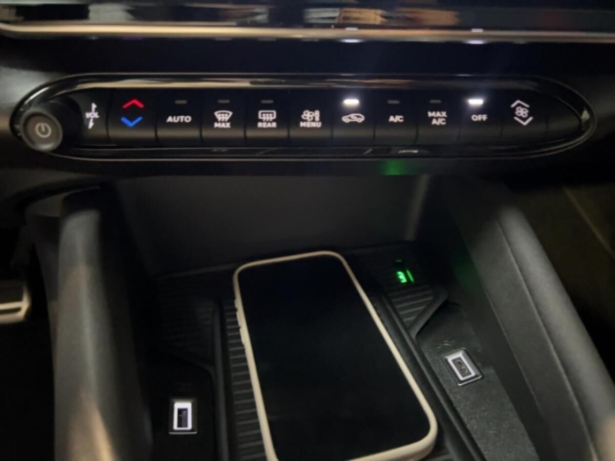 Alfa Romeo Junior Speciale, Tech, Navi, SHZ, Kamera, Black Deal