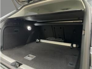 Skoda Superb Combi Selection 1.5 TSI DSG AHK LED NAV