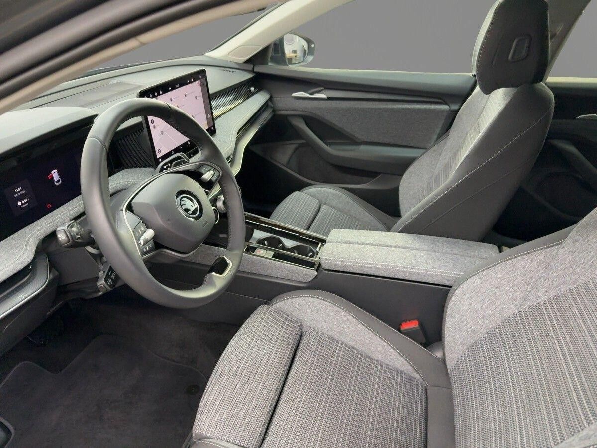 Skoda Superb Combi Selection 1.5 TSI DSG AHK LED NAV