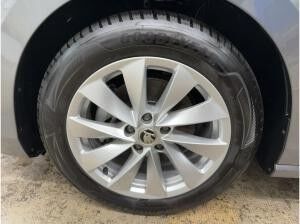 Skoda Superb Combi Selection 1.5 TSI DSG AHK LED NAV