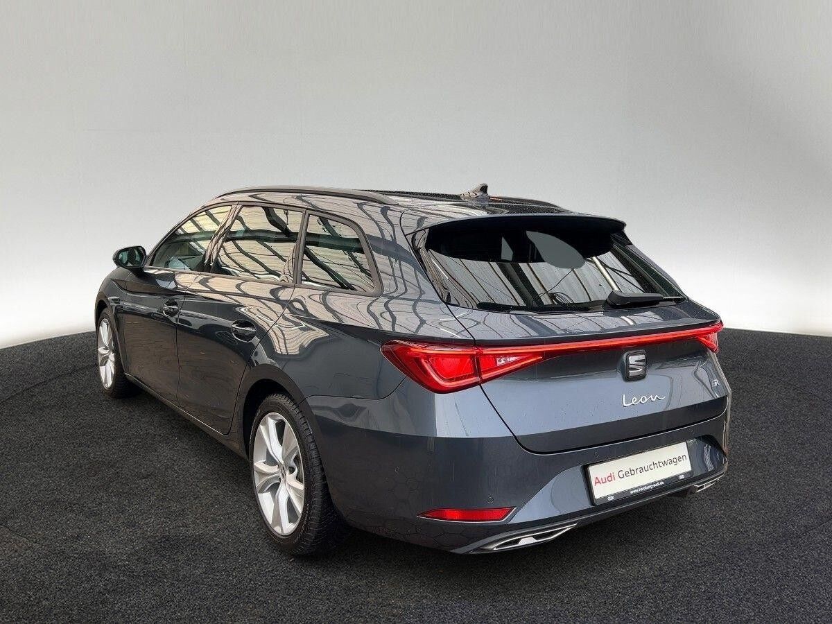 Seat Leon Sportstourer 1.5 eTSI FR DSG Navi Kamera Link