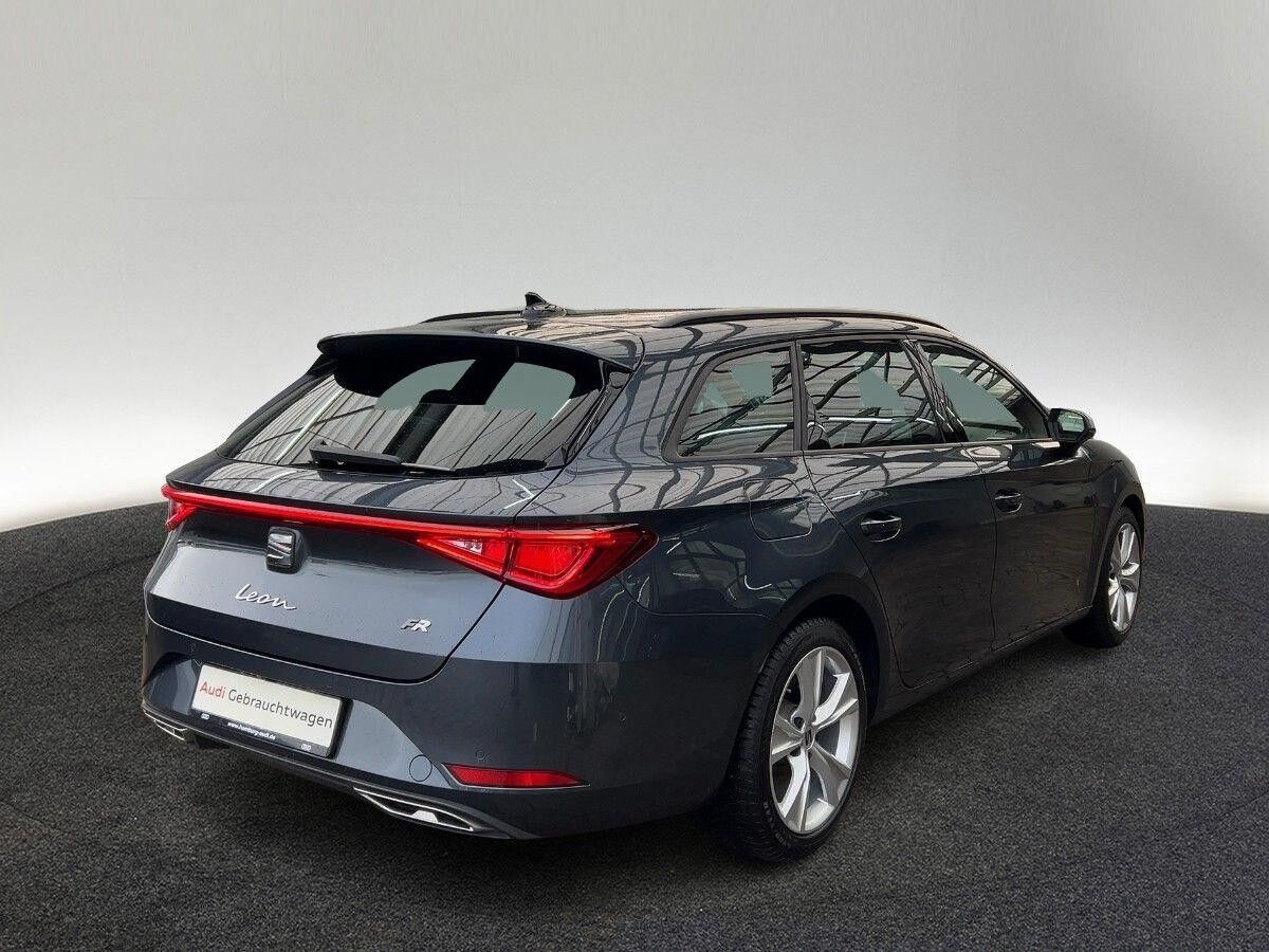 Seat Leon Sportstourer 1.5 eTSI FR DSG Navi Kamera Link