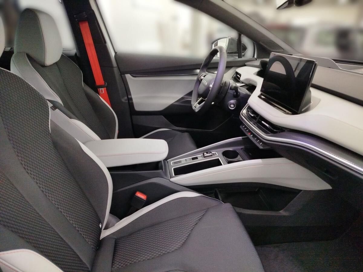 Skoda Elroq First Edition 82 kWh Batterie Elektromotor 1-Gang-Automatik zzgl. 500€ Zusatzprämie*