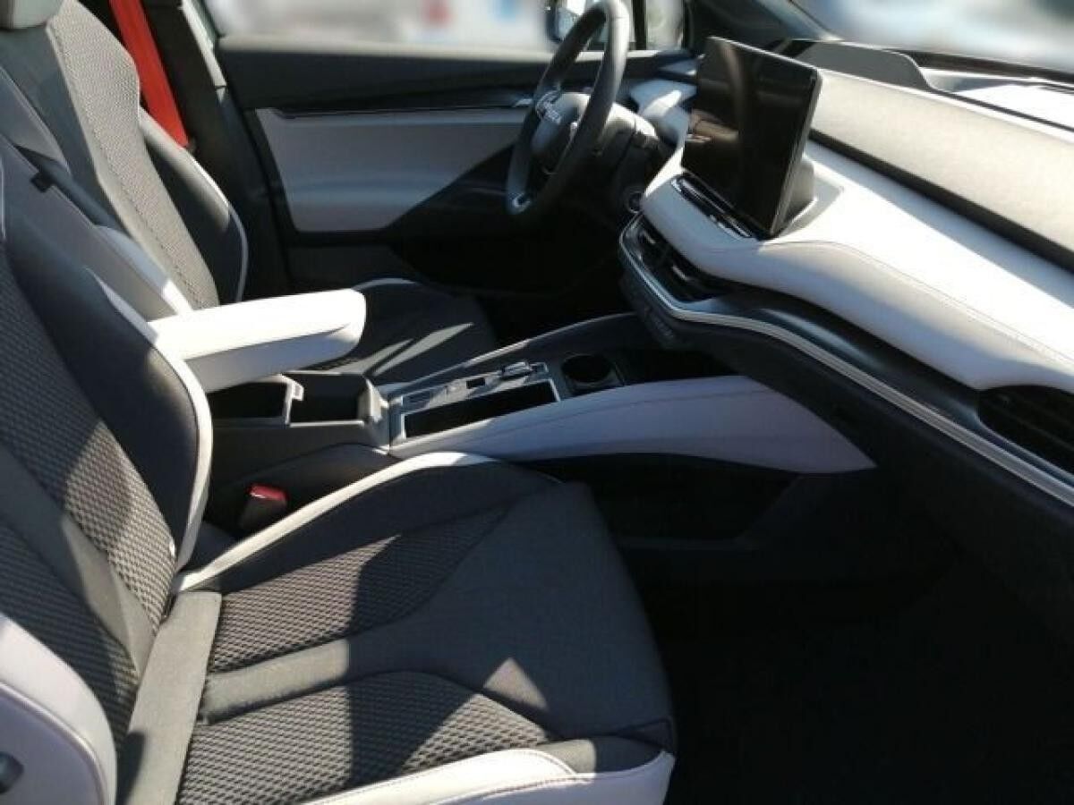 Skoda Elroq 85 Sportline 82 kWh Batterie Elektromotor 1-Gang-Automatik zzgl. 500€ Zusatzprämie*