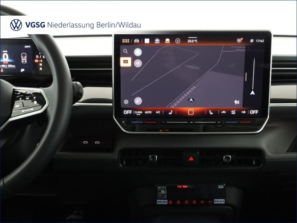 Volkswagen ID.Buzz ID. Buzz Pro Lang TAXI-Umbau PanoDach Navi DWA ACC