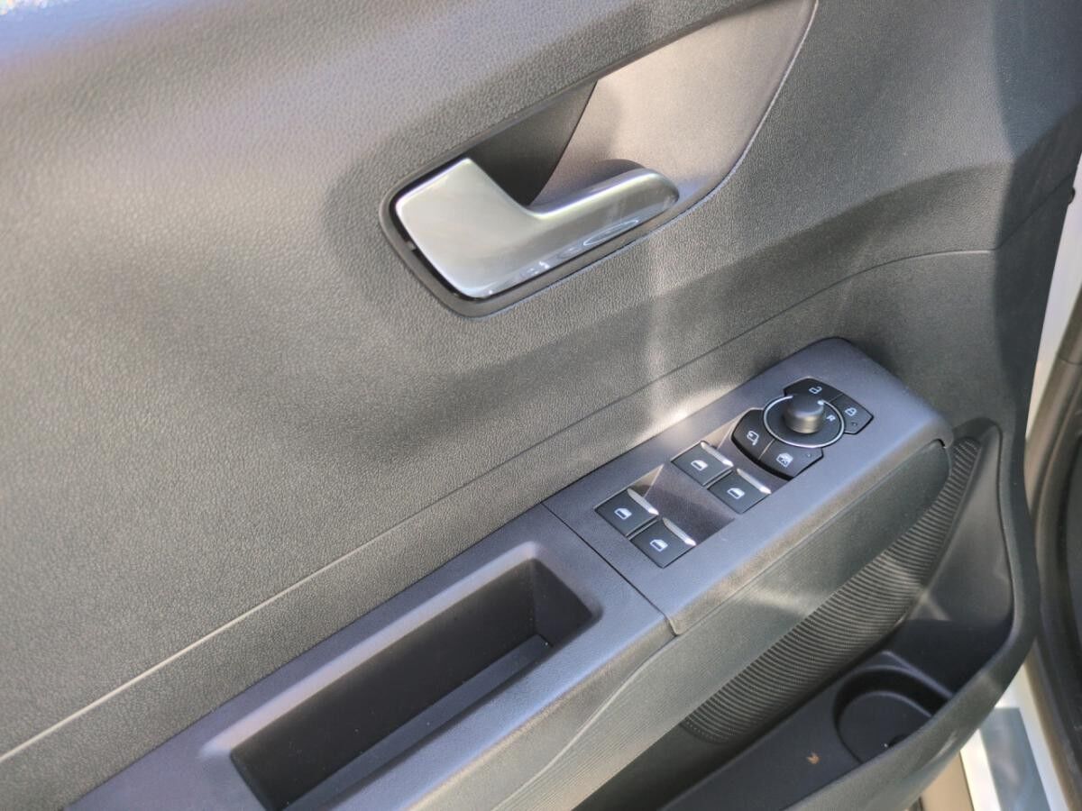 Ford Tourneo Courier 2.0 EcoBoost Active Automatik Navi