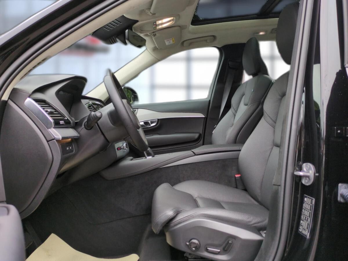 Volvo XC90 T8 Recharge Ultra Bright Plug-In Hybrid AWD