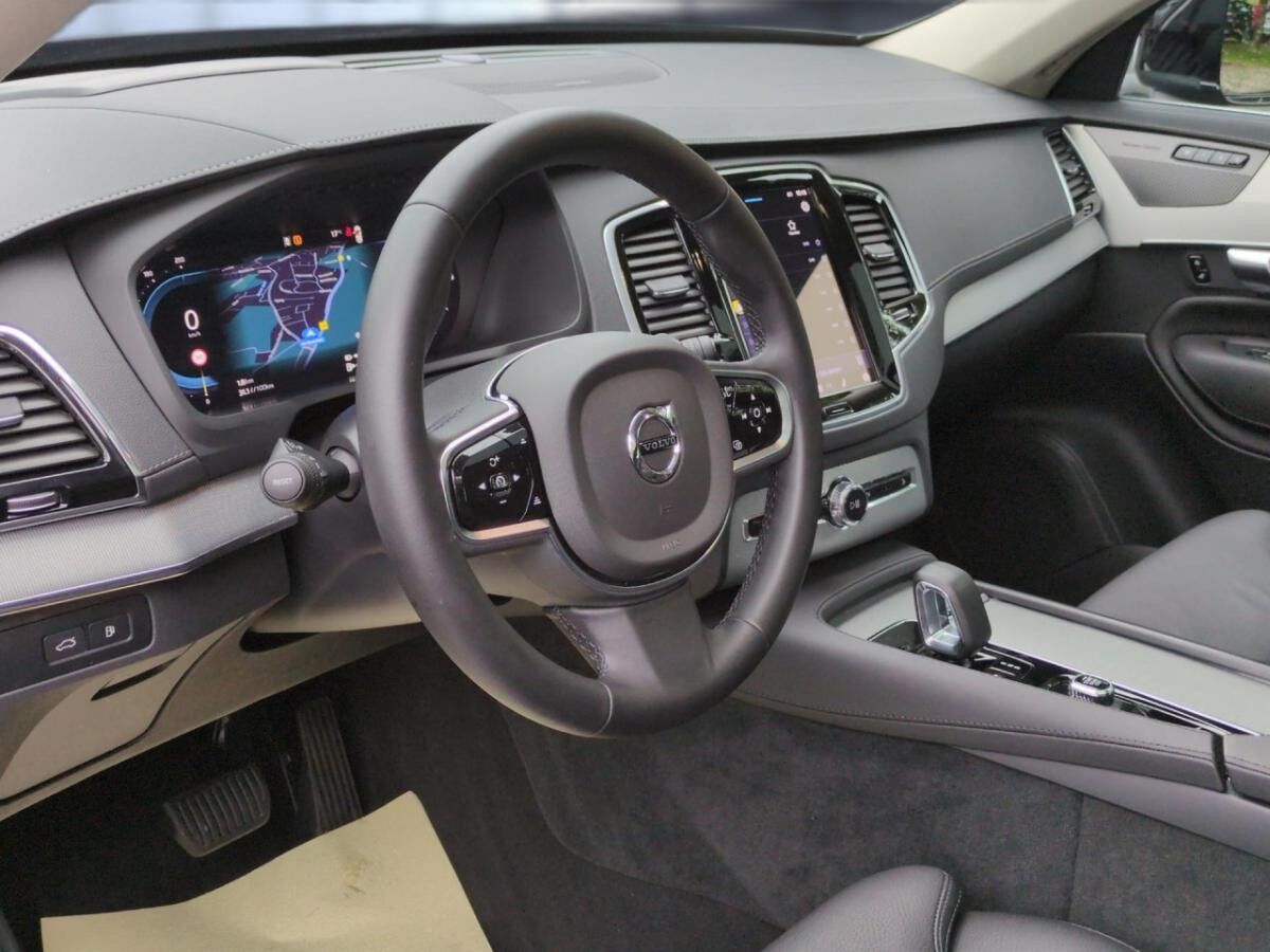 Volvo XC90 T8 Recharge Ultra Bright Plug-In Hybrid AWD