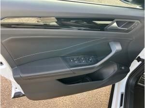 Volkswagen T-Roc 1.5TSI DSG R-Line AHK+KAMERA+SHZ+19"+WR++