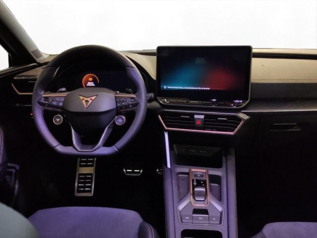Cupra Leon Sportstourer 1.5 e-HYBRID VZ AHK Sennheiser Cupra Leon Sportstourer 1.5 e-HYBRID VZ AHK Sennheiser