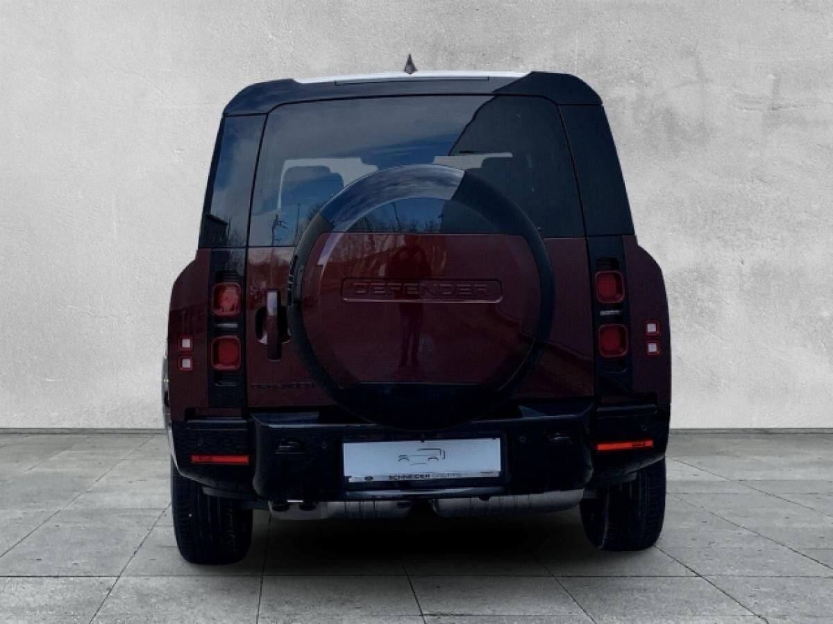 Land Rover Defender 130 D300 X-DYNAMIC SE