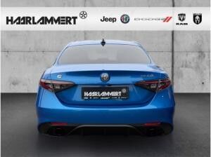 Alfa Romeo Giulia Veloce Q4 2.0 PDC+KAMERA+NAVI+CARPLAY+SHZ