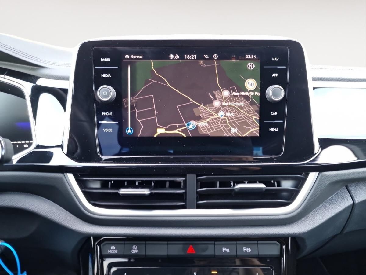 Volkswagen T-Roc 1.5 TSI R-Line 2xKlima ACC AHK AUT Kam.