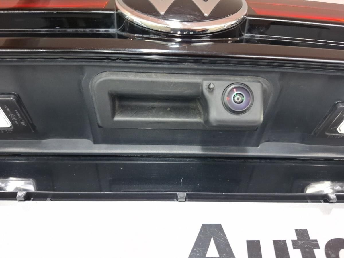 Volkswagen Passat Variant 2.0 TDI Business AHK 360° ACC