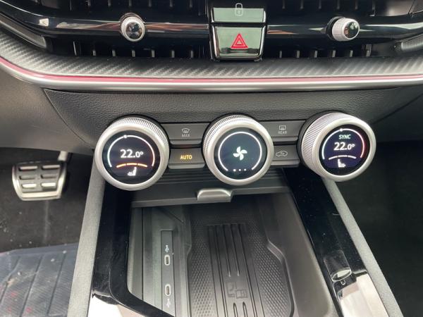 Skoda Superb Combi 2.0 TSI 4x4 DSG Sportline  Neu eingetroffen