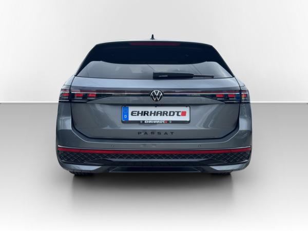 Volkswagen Passat R-Line BLACK STYLE  2.0 TDI 150 PS DSG *MATRIX*AHK*STANDHZG*PANO*HEAD UP*65.185€