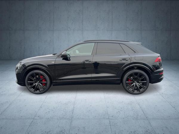 Audi Q8 SUV S line business TFSI e qu tiptr PANO 23