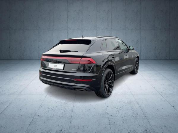 Audi Q8 SUV S line business TFSI e qu tiptr PANO 23